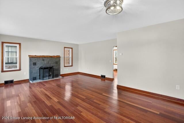 735 N Cochran Avenue, Charlotte, MI 48813