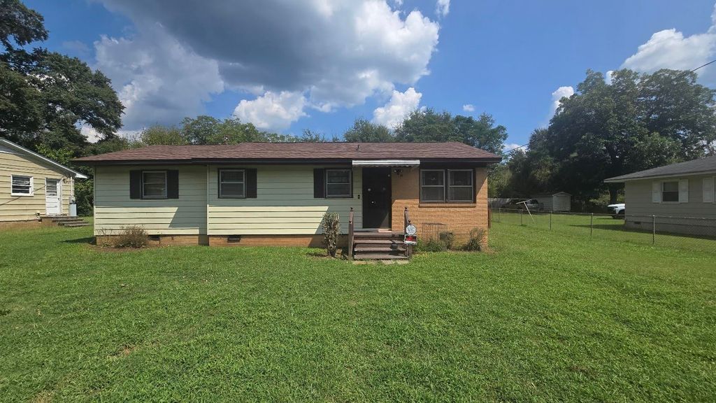 405 Chatham Ave, Gaffney, SC 29340