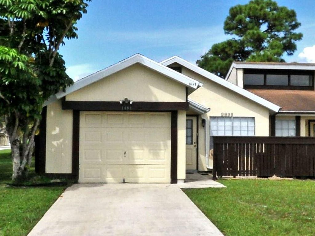 1698 SE Gainswood Court, Port St. Lucie, Port St Lucie, FL 34952