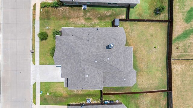 1544 Signature Drive, Weatherford, TX 76087