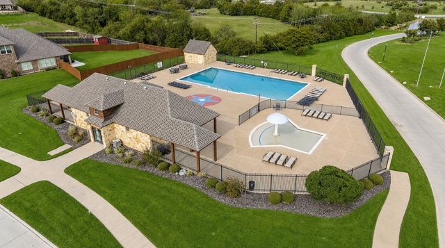 1544 Signature Drive, Weatherford, TX 76087