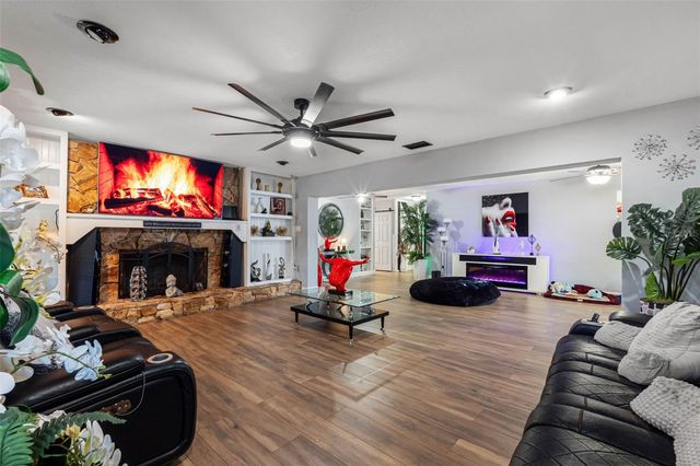 5515 LAKE LE CLARE ROAD, Lutz, FL 33558