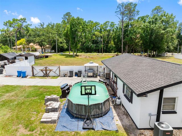 5515 LAKE LE CLARE ROAD, Lutz, FL 33558