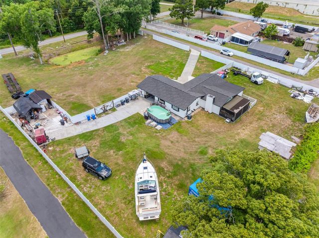 5515 LAKE LE CLARE ROAD, Lutz, FL 33558