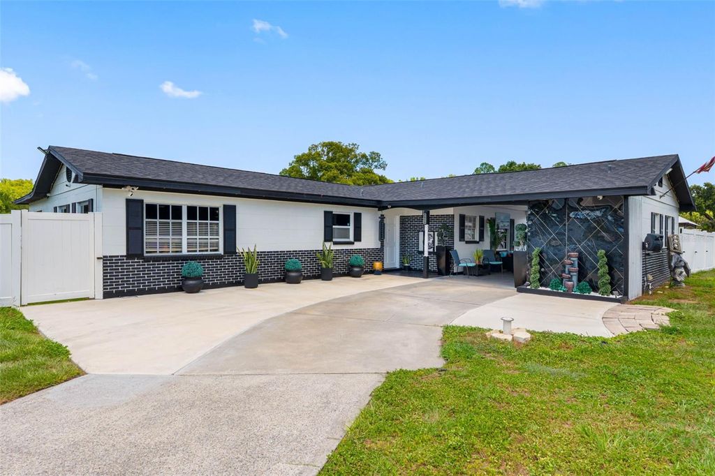 5515 LAKE LE CLARE ROAD, Lutz, FL 33558