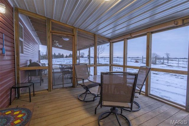 42046 Indiana Lane, Perry, MO 63462