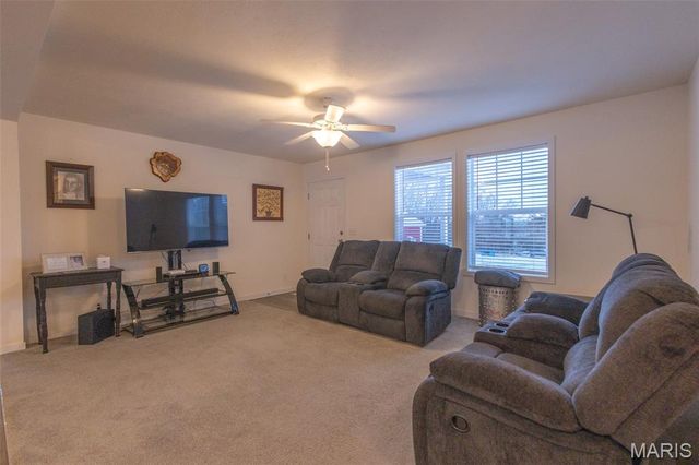 42046 Indiana Lane, Perry, MO 63462