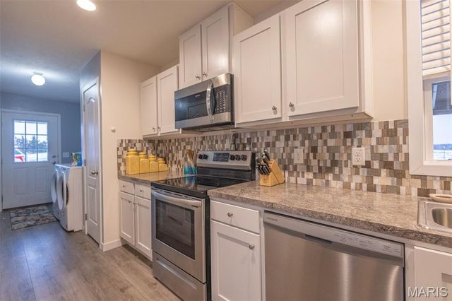 42046 Indiana Lane, Perry, MO 63462