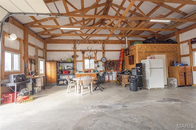 42046 Indiana Lane, Perry, MO 63462