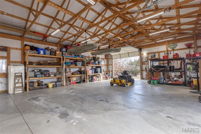 42046 Indiana Lane, Perry, MO 63462