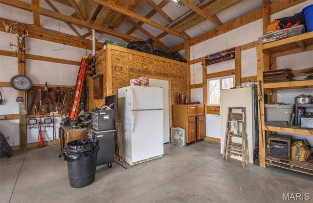 42046 Indiana Lane, Perry, MO 63462