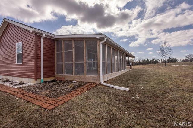 42046 Indiana Lane, Perry, MO 63462