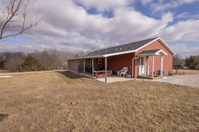 42046 Indiana Lane, Perry, MO 63462