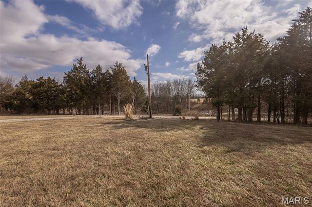 42046 Indiana Lane, Perry, MO 63462