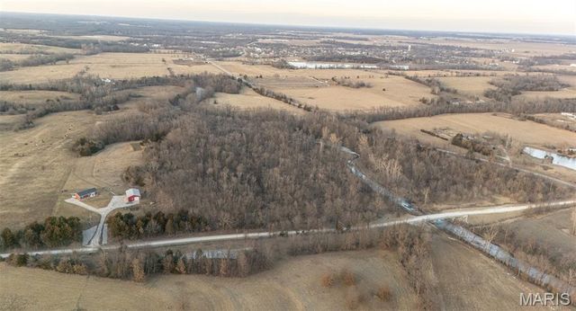 42046 Indiana Lane, Perry, MO 63462