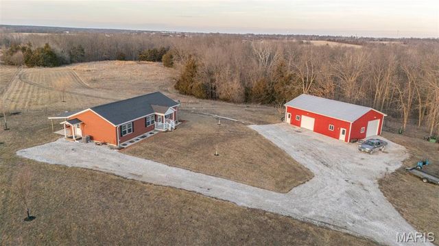 42046 Indiana Lane, Perry, MO 63462