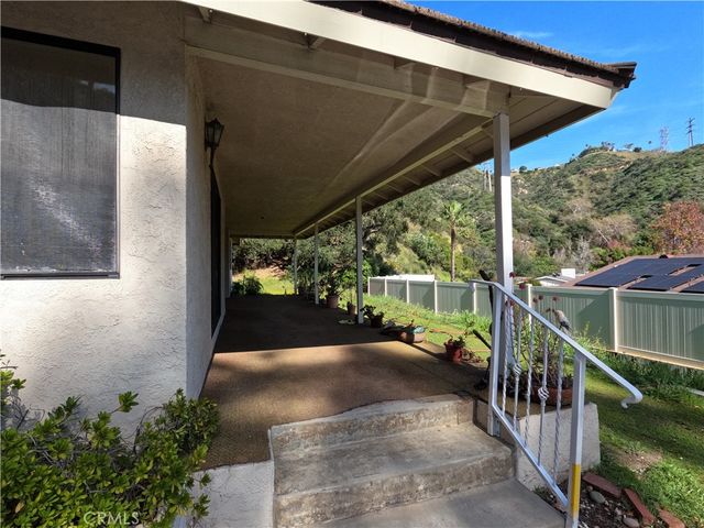 1515 Belleau Road, Glendale, CA 91206