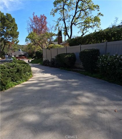 1515 Belleau Road, Glendale, CA 91206