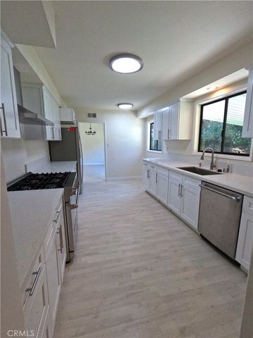 1515 Belleau Road, Glendale, CA 91206