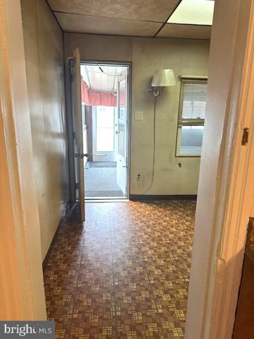 710 SAVILLE AVE, Crum Lynne, PA 19022