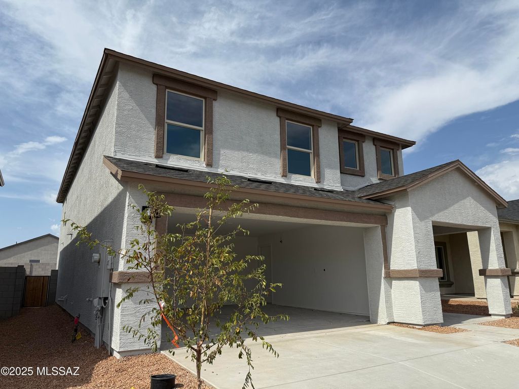 6105 E Falconry Trail, Tucson, AZ 85756