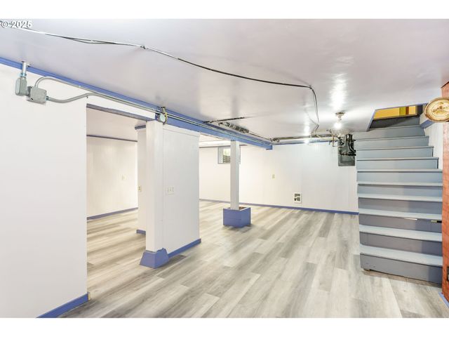 51557 Sw EM WATTS Rd, Scappoose, OR 97056