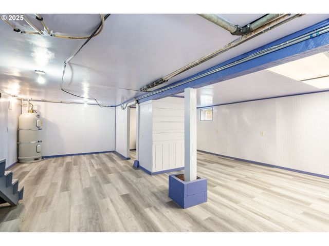 51557 Sw EM WATTS Rd, Scappoose, OR 97056