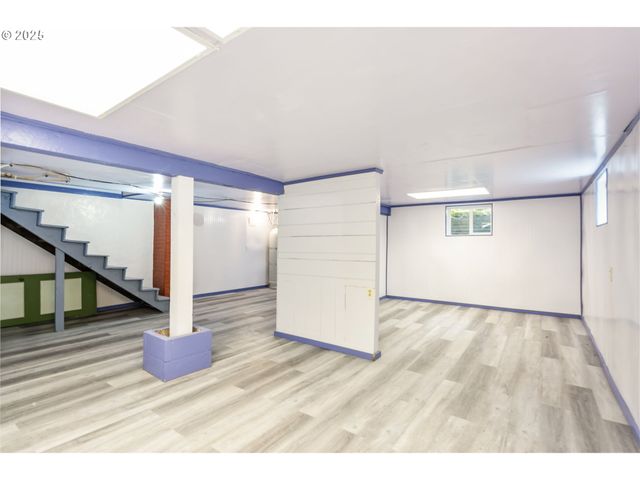 51557 Sw EM WATTS Rd, Scappoose, OR 97056