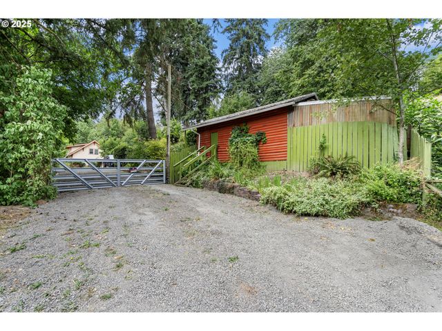 51557 Sw EM WATTS Rd, Scappoose, OR 97056