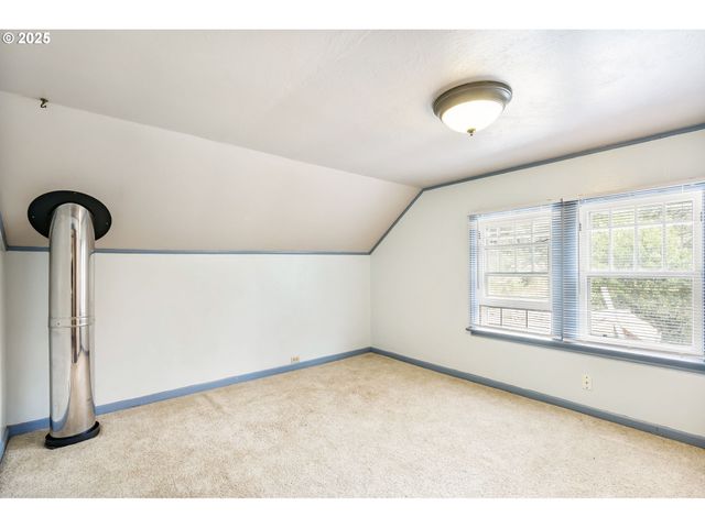 51557 Sw EM WATTS Rd, Scappoose, OR 97056