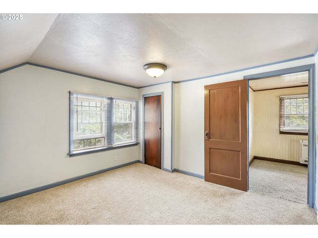 51557 Sw EM WATTS Rd, Scappoose, OR 97056