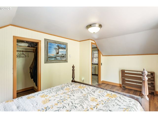 51557 Sw EM WATTS Rd, Scappoose, OR 97056