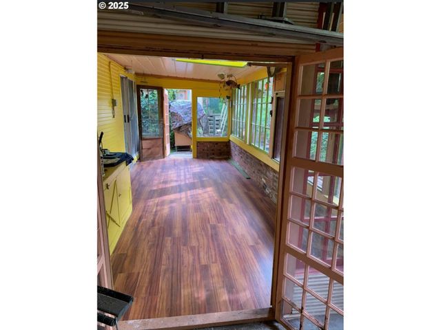 51557 Sw EM WATTS Rd, Scappoose, OR 97056