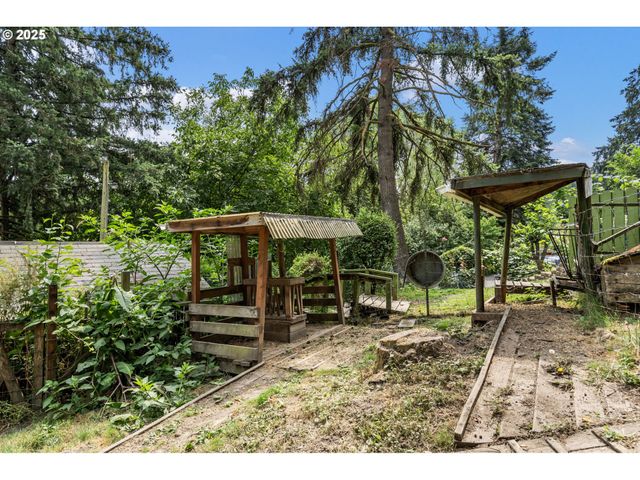 51557 Sw EM WATTS Rd, Scappoose, OR 97056