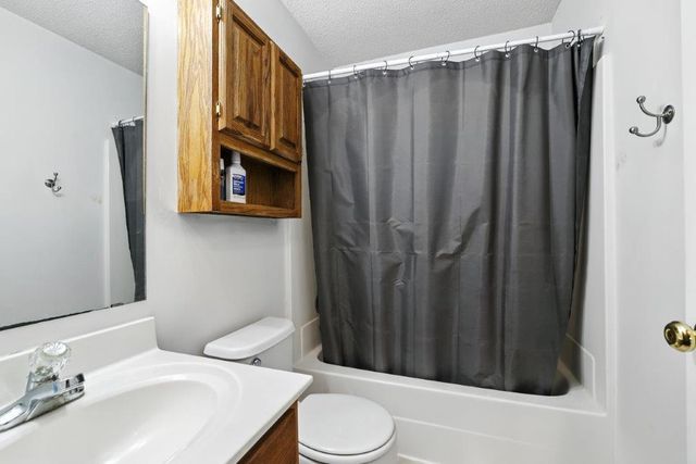 8870 92nd Street S, Cottage Grove, MN 55016