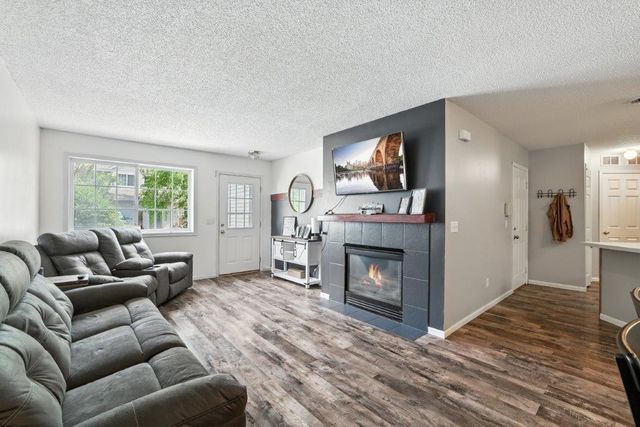 8870 92nd Street S, Cottage Grove, MN 55016