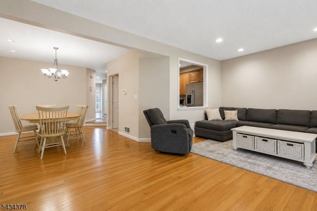 606 Park Pl, Springfield Twp., NJ 07081