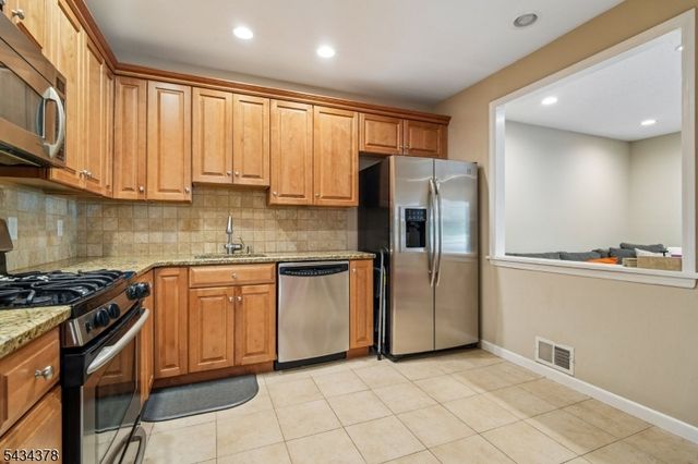 606 Park Pl, Springfield Twp., NJ 07081