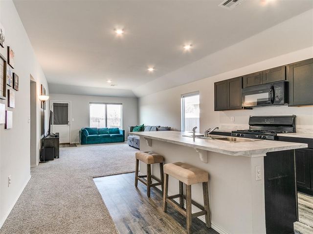 11705 Annette Drive, Yukon, OK 73099