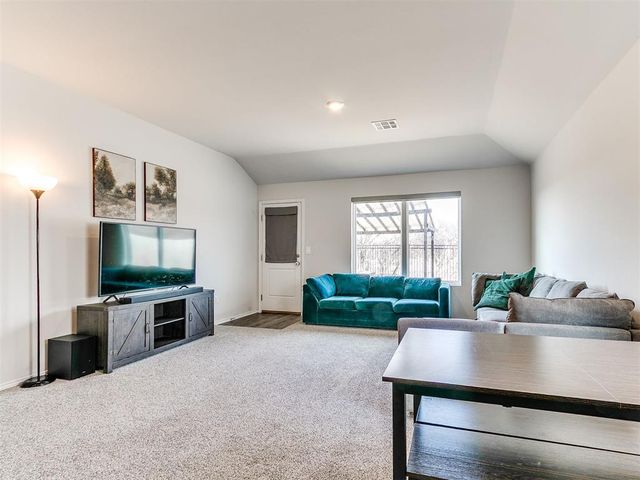 11705 Annette Drive, Yukon, OK 73099