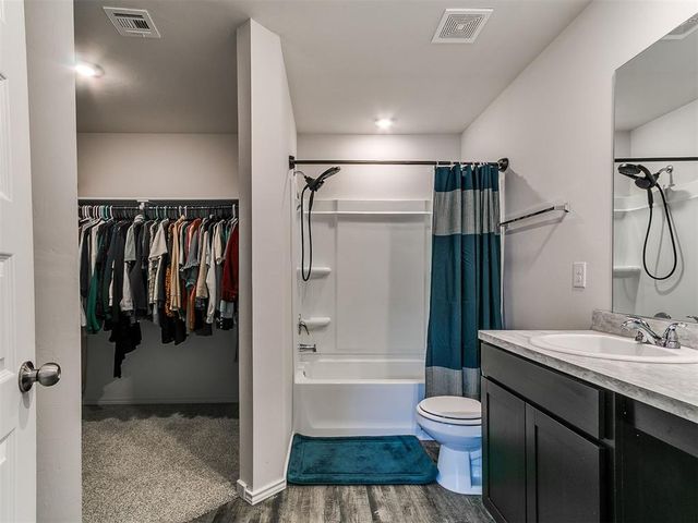 11705 Annette Drive, Yukon, OK 73099