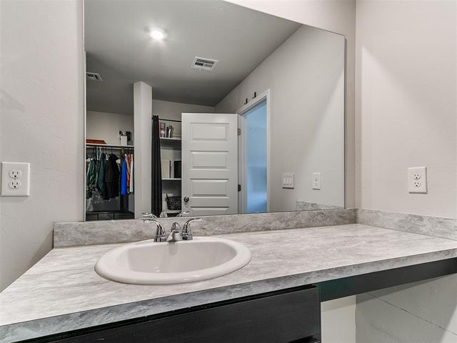 11705 Annette Drive, Yukon, OK 73099