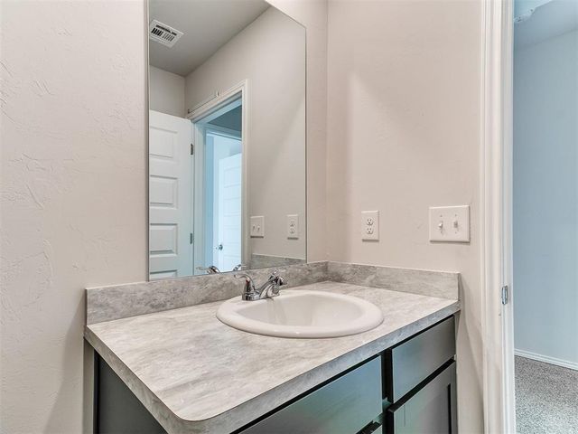 11705 Annette Drive, Yukon, OK 73099