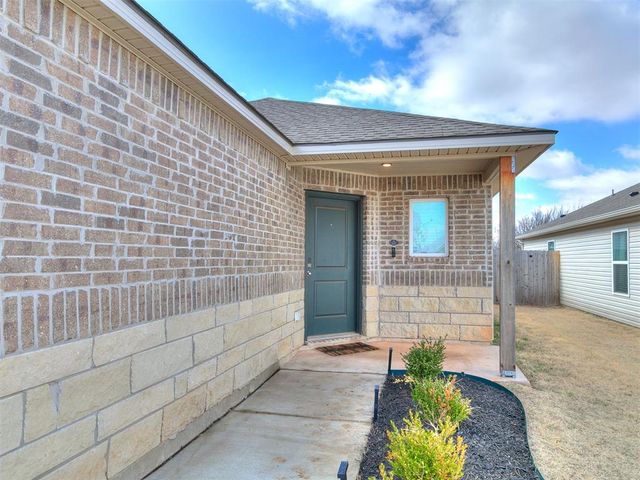 11705 Annette Drive, Yukon, OK 73099