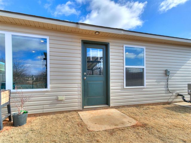 11705 Annette Drive, Yukon, OK 73099