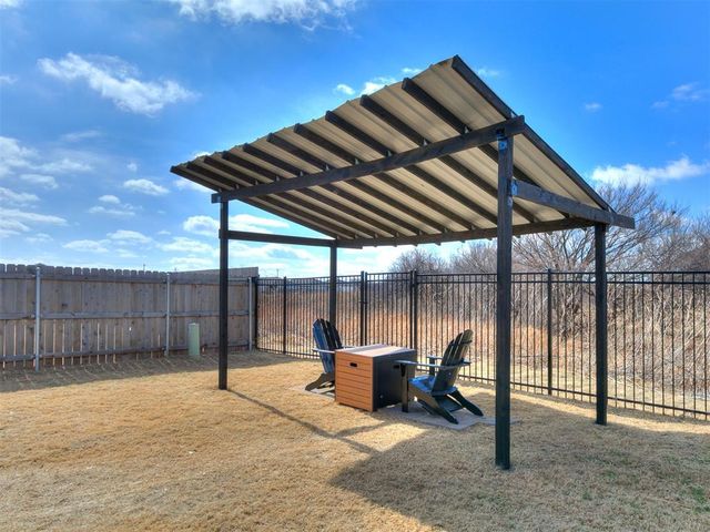 11705 Annette Drive, Yukon, OK 73099