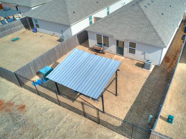 11705 Annette Drive, Yukon, OK 73099