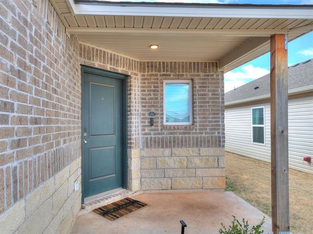 11705 Annette Drive, Yukon, OK 73099