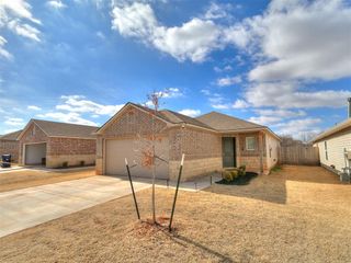 11705 Annette Drive, Yukon, OK 73099