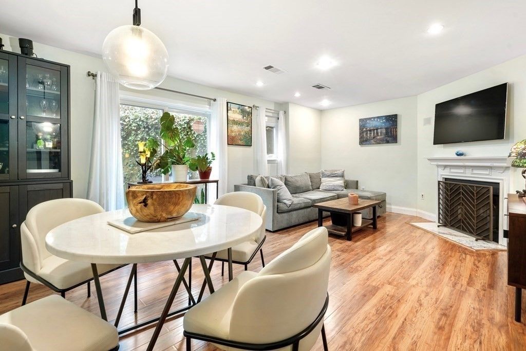 43 N Mead St 43, Boston, MA 02129